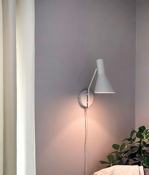 Ceres vägglampa beige