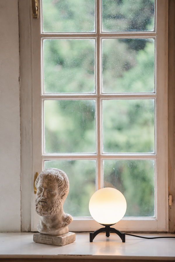 Gosho bordslampa svart