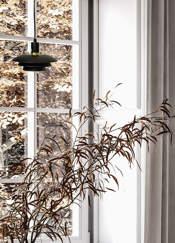 Epsilon fönsterlampa svart