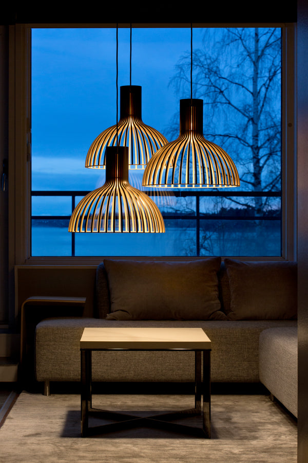 Victo taklampa svart