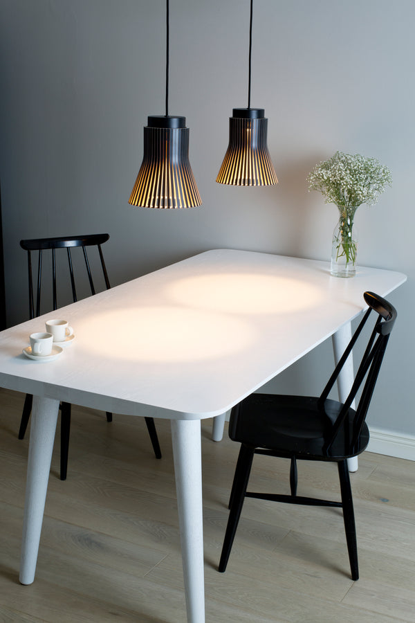Petite taklampa svart