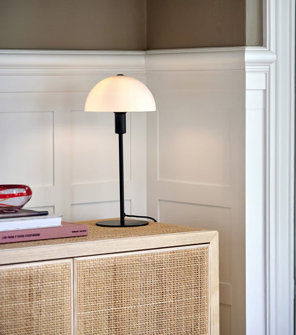 Ellen bordslampa svart/vit