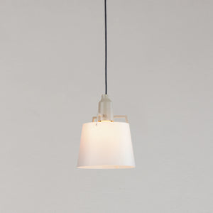 Zpindel taklampa greige