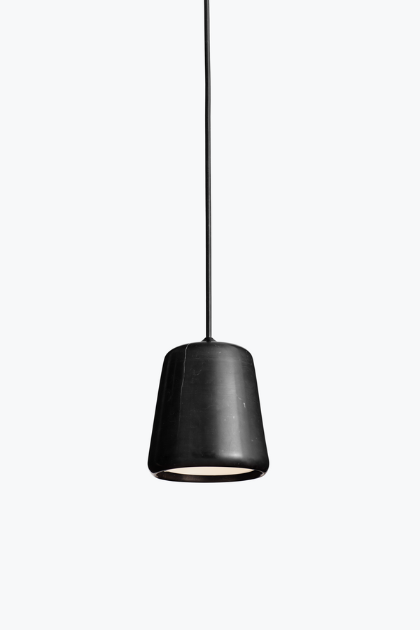 Material taklampa svart